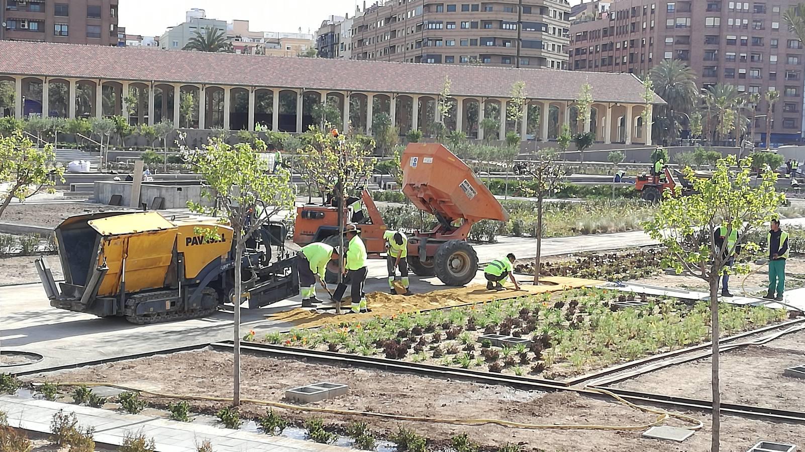 Las obras del jardín suman ya 800 árboles y buena parte de las 100.000 plantas