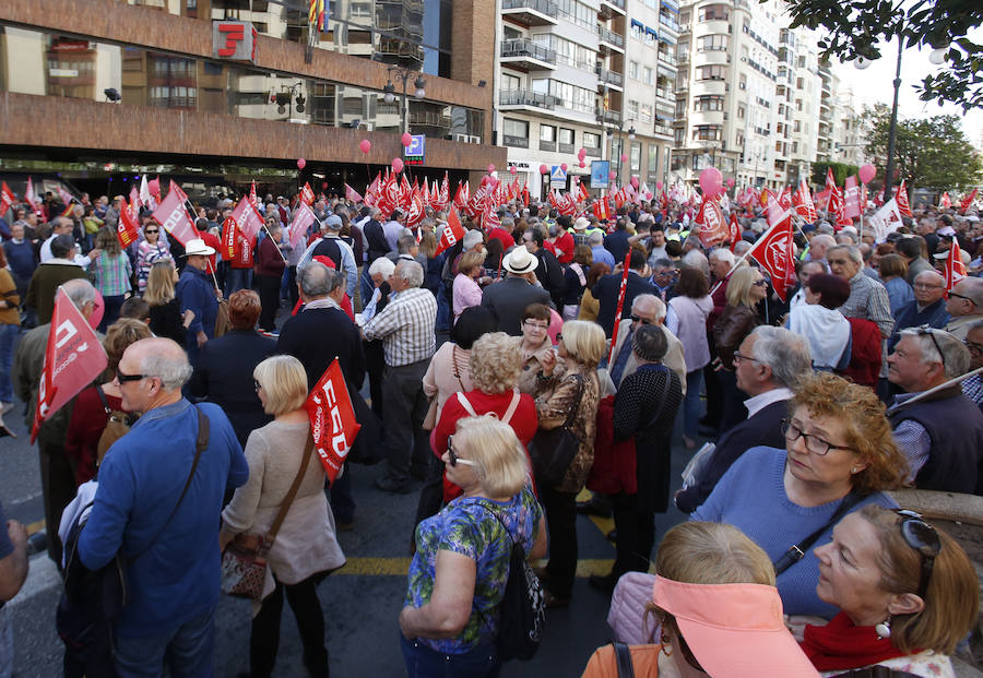 Fotos: Manifestación de los pensionistas en Valencia contra la congelación de las pensiones