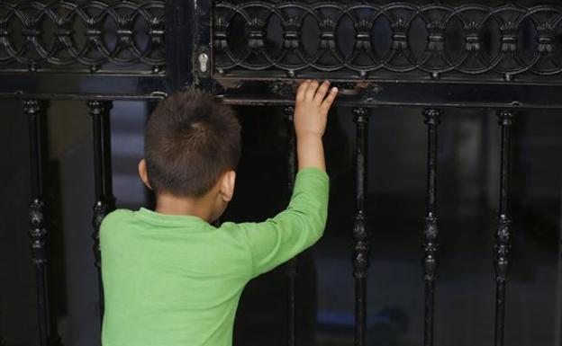 Padres de niños con autismo, en pie de guerra por los recortes del Consell