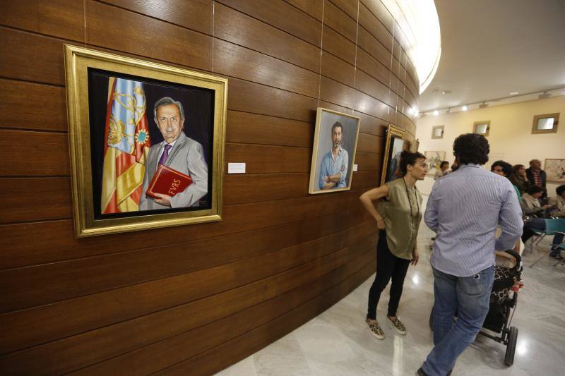 Fotos: Fotos de la jornada de puertas abiertas en Les Corts Valencianes