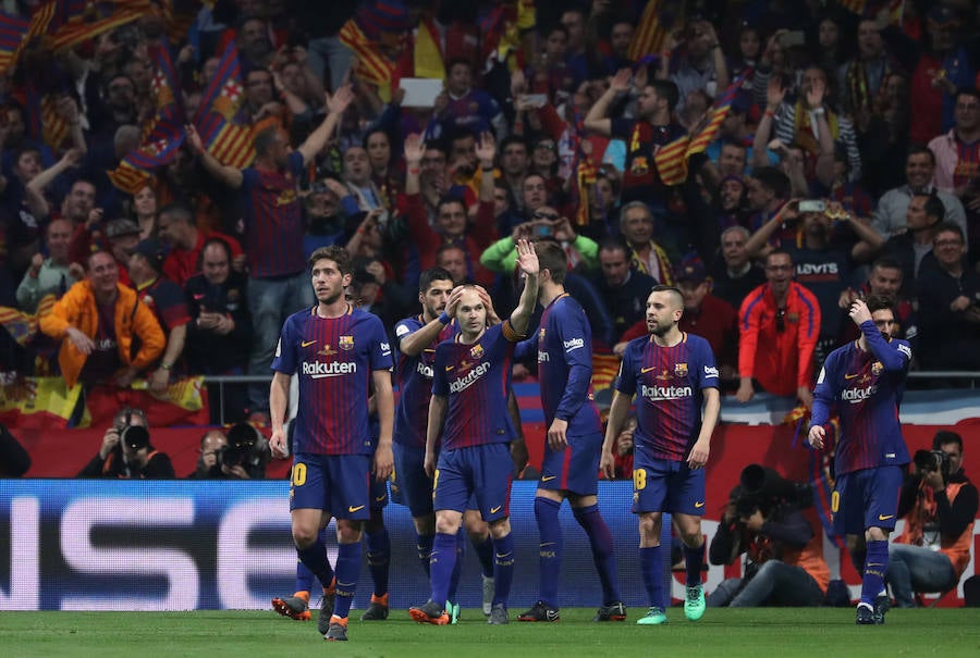 Andrés Iniesta se despidió de la Copa del Rey de la mejor manera posible, levantando el trofeo de campeón y realizando un auténtico partidazo que incluyó un gran gol marca de la casa.