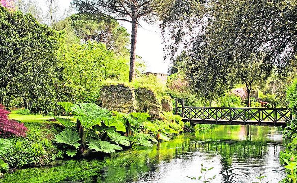 Jardín de Ninfa en el sur de Roma.