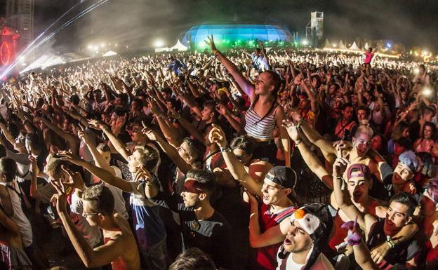 El encuentro enfatiza la importancia de festivales de ocio nocturno.