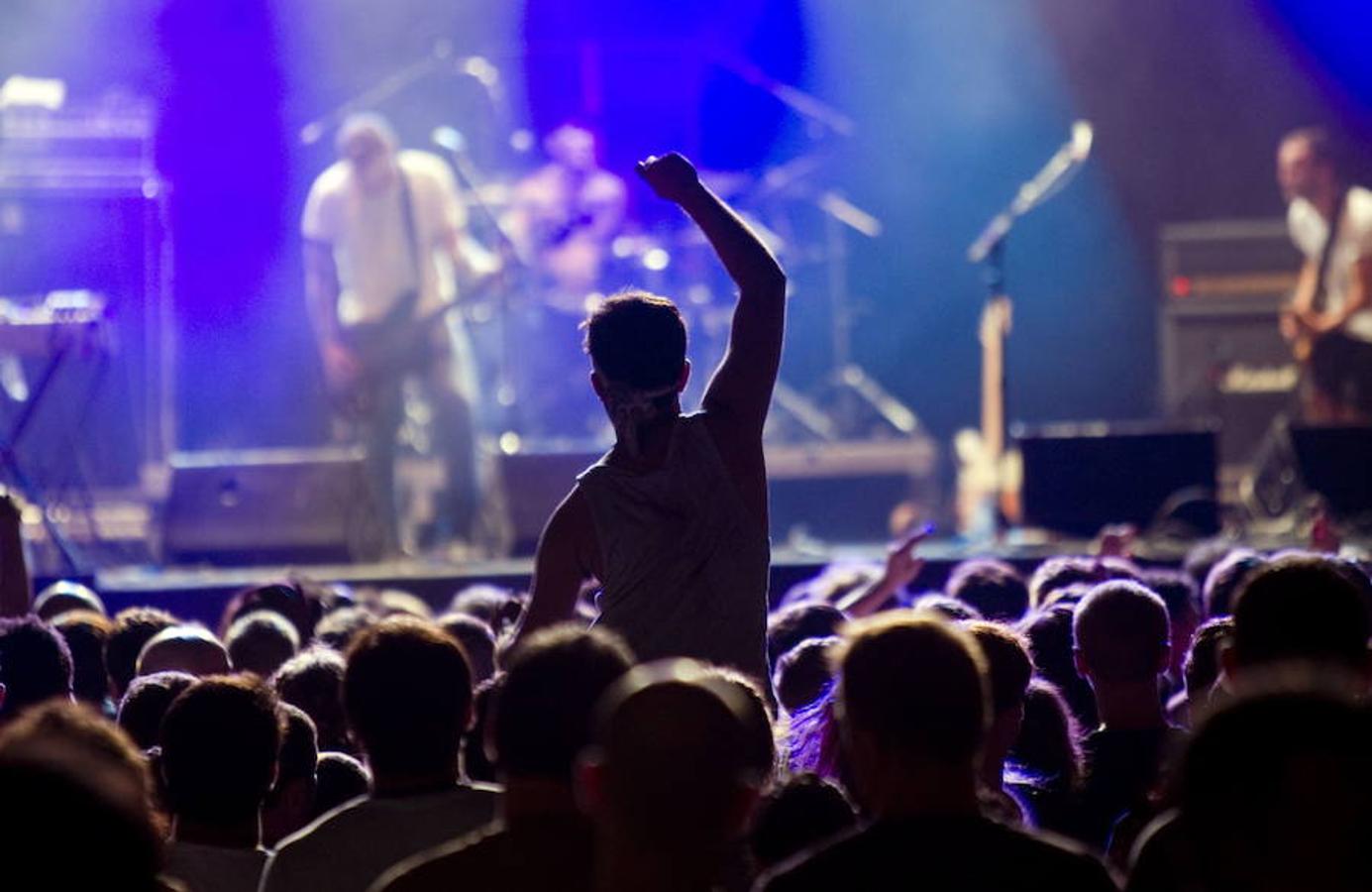 Música en directo | El primer festival al que acudió (y que coincidió con su primera edición) fue el FIB de Benicàssim. "Fue la primera vez que salía de mi pueblo, con amigos y a la aventura. Tres días intensos donde se me abrió un mundo", confiesa. 