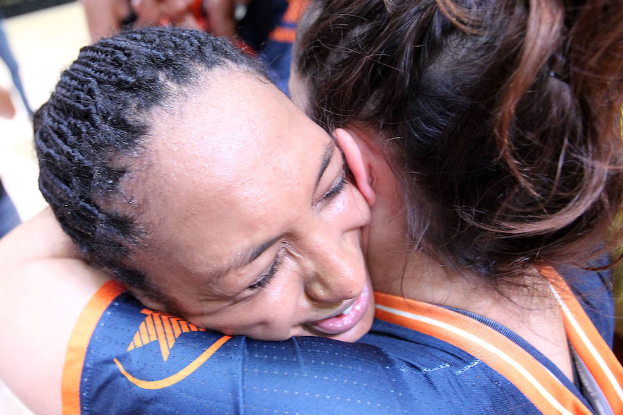 Fotos: El Valencia Basket femenino consigue el ascenso a la primera división