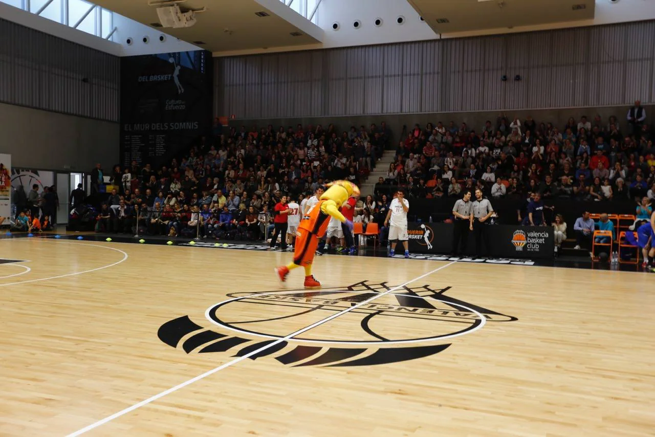 Fotos: La Valencia Basket Cup reúne a 1.000 participantes en L&#039;Alqueria