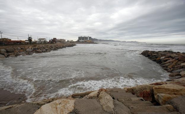 Playa de Cullera tras el temporal. 