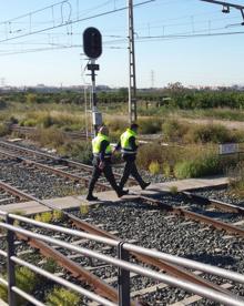 Imagen secundaria 2 - Accidente en el metro de Paterna: una mujer, herida tras ser arrastrada dos metros por un convoy