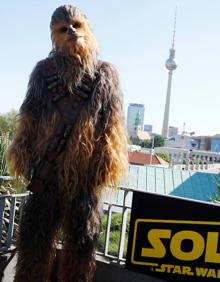 Imagen secundaria 2 - Celebraciones del Día Mundial de 'Star Wars' en Taipei y Berlín.
