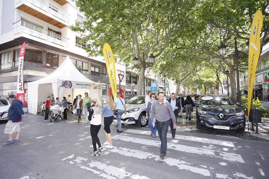 Este fin de semana se celebra en Gandía la Fira del Motor, con más de treinta concesionarios y doscientos coches en venta en las calles de la capital de la safor