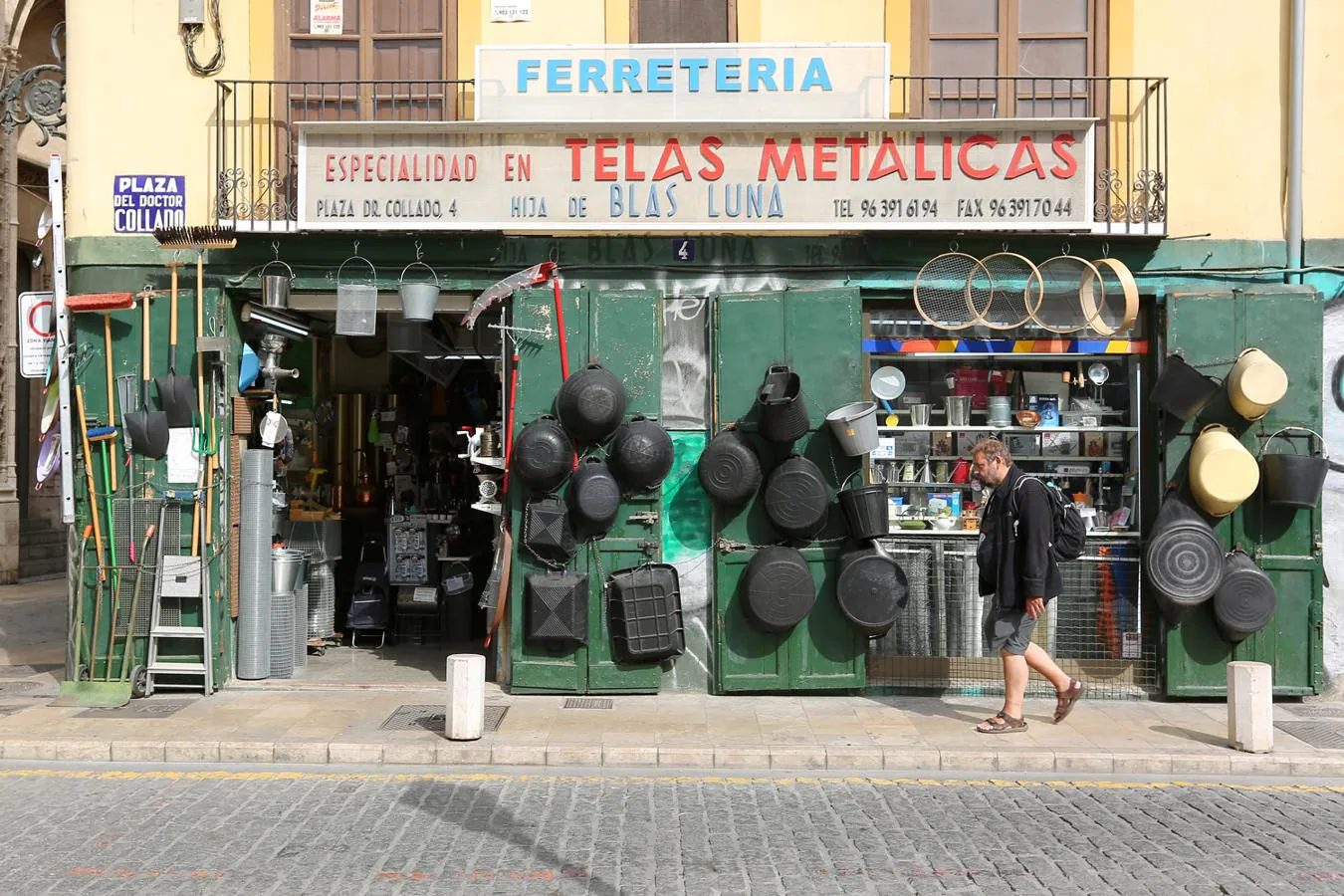 Ferretería Hija Blas de Luna (Pl. Doctor Collado, 4)