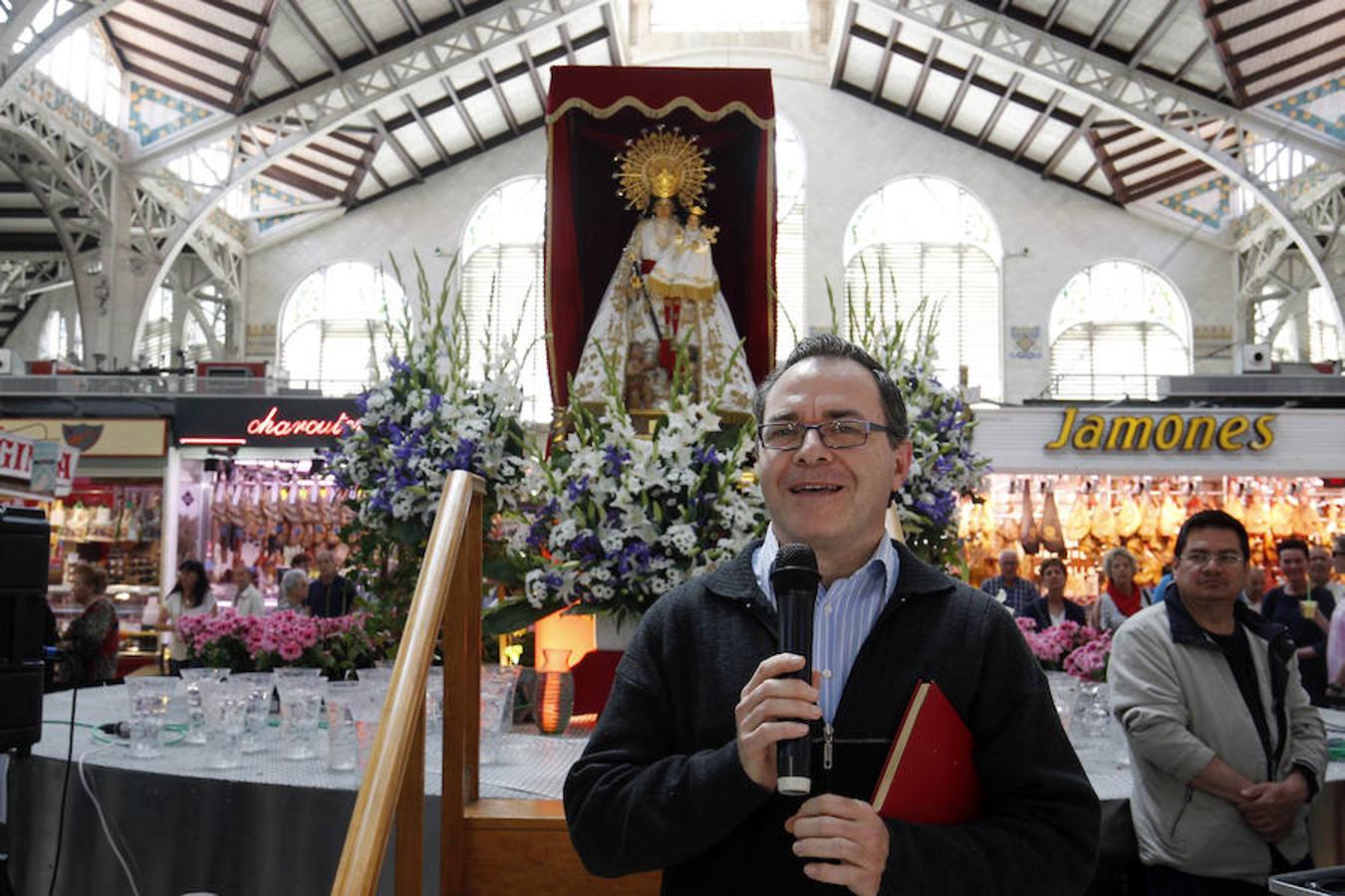 Fotos: La ofrenda a la Virgen en el Mercado Central