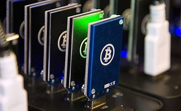 El Bitcoin ha atraído el interés de bancos, especuladores, criminales y reguladores.