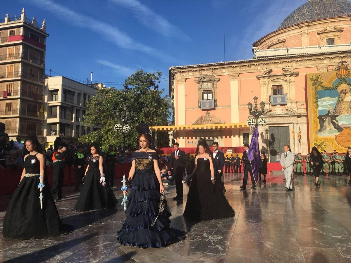 Valencia ha vivido este domingo otro emotivo acto de fervor hacia la Mare de Déu en la tracional Procesión.