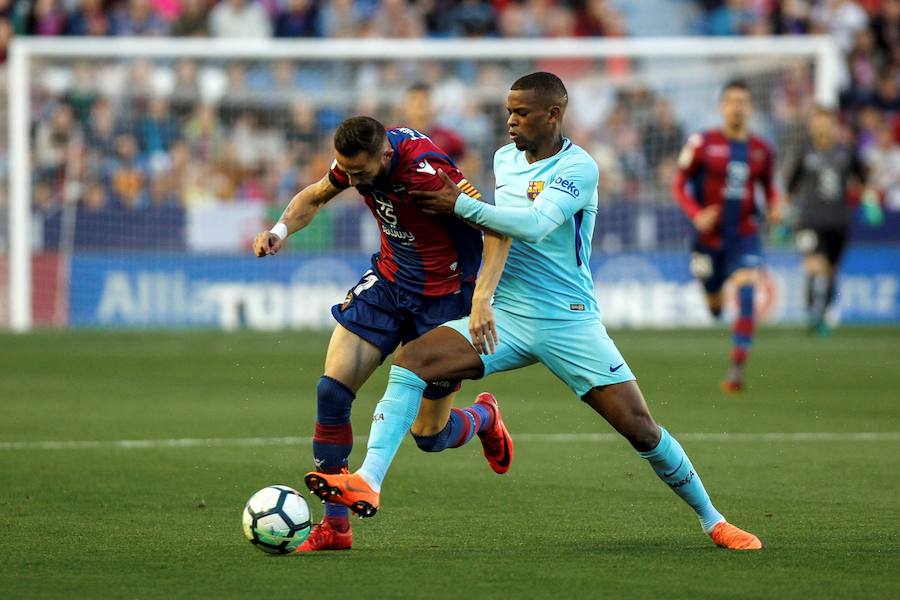 Estas son las mejores imágenes que deja el partido de la penúltima jornada de la Liga, último de los granotas en el Ciutat de València