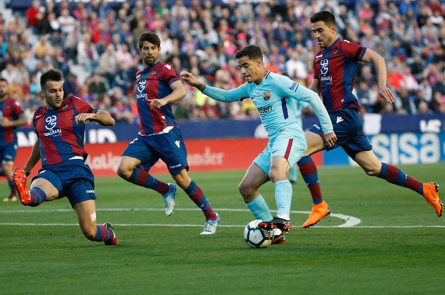 Estas son las mejores imágenes que deja el partido de la penúltima jornada de la Liga, último de los granotas en el Ciutat de València