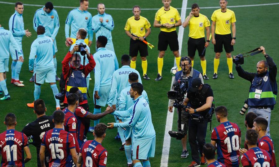 Estas son las mejores imágenes que deja el partido de la penúltima jornada de la Liga, último de los granotas en el Ciutat de València