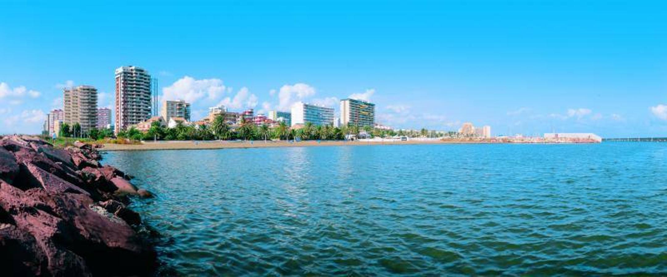 Para quien prefiera acudir a playas de siempre, ahí está la de la Pobla de Farnals.