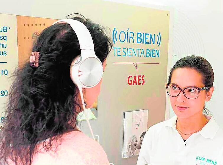 La campaña 'Oír bien, te sienta bien' recorre ocho ciudades. 