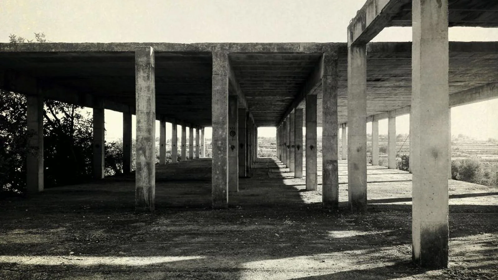 A día de hoy, todavía se pueden contemplar los pilares de la pionera estructura que dio tiempo a edificar, antes de su suspensión, cuando la Conselleria de Bienestar Social de la Generalitat Valenciana decidió construir otro centro nuevo en Cheste, con una distribución basada en chalets de una planta, unidos por un patio común. 