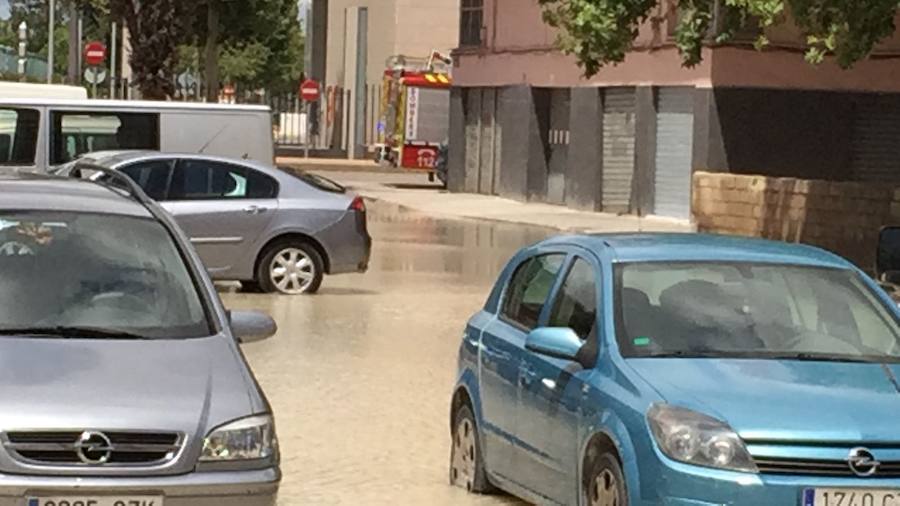 Inundación en la plaza Músico Antonio Eximeno de Valencia 