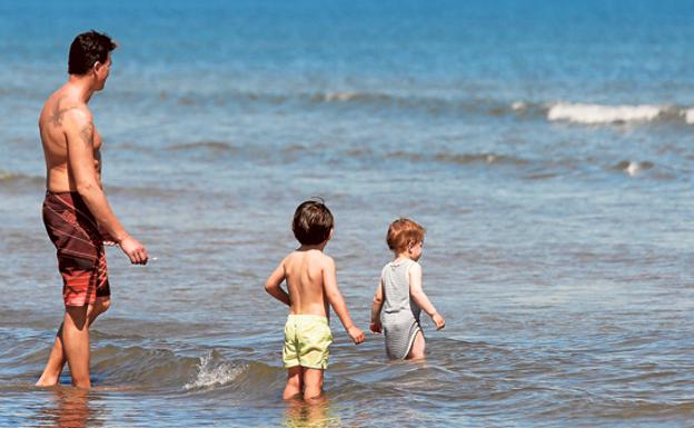 El Mediterráneo representa un gran atractivo vacacional. 