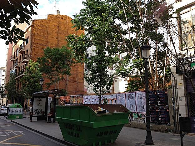 Solar de la calle Cádiz que pretendía una empresa y ha sido desestimado por el Ayuntamiento. 