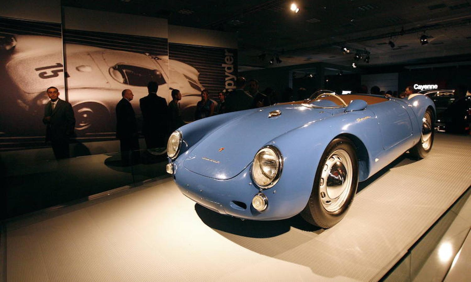 Un Porsche 550 Spyder, de 1954, de la colección del actor Jerry Seinfeld.