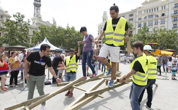 Una de las actividades en la plaza del Ayuntamiento de Valencia. 