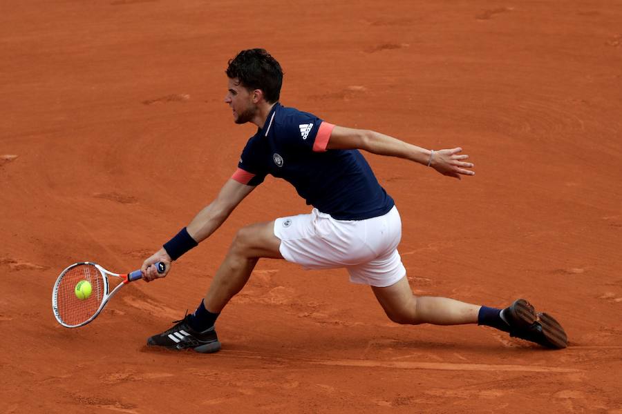 Rafael Nadal ha revalidado su título de campeón en la arcilla parisina y ya acumula once trofeos de Roland Garros, tras vencer a Thiem por 6-4, 6-3 y 6-2