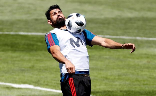 Diego Costa, durante el entrenamiento de este lunes en Krasnodar. 