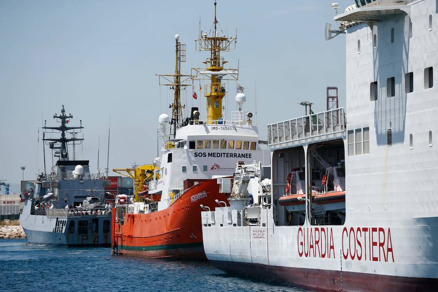 Fotos: La flotilla del Aquarius llega a Valencia