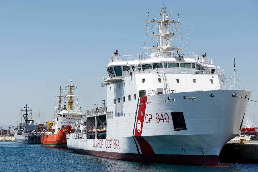 Fotos: La flotilla del Aquarius llega a Valencia