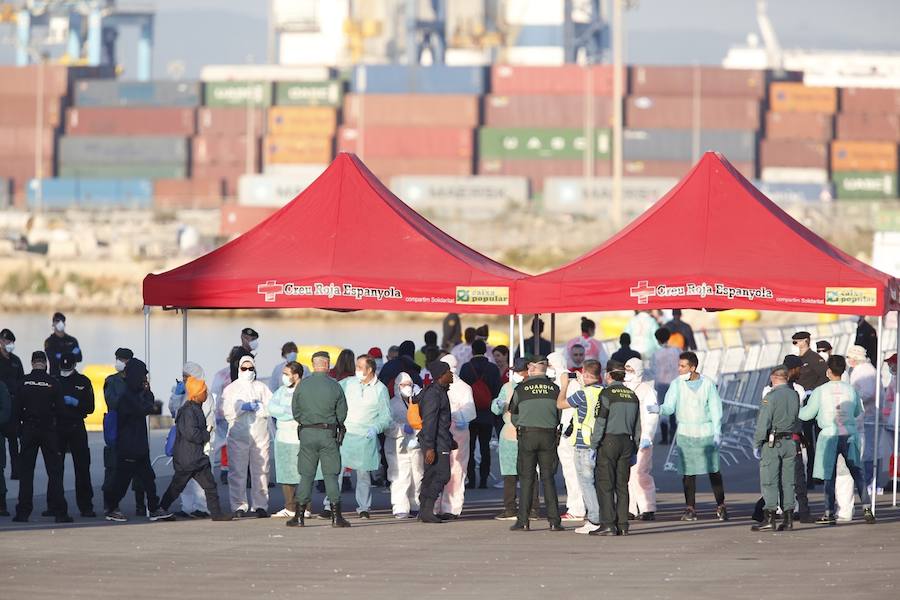 Fotos: La flotilla del Aquarius llega a Valencia