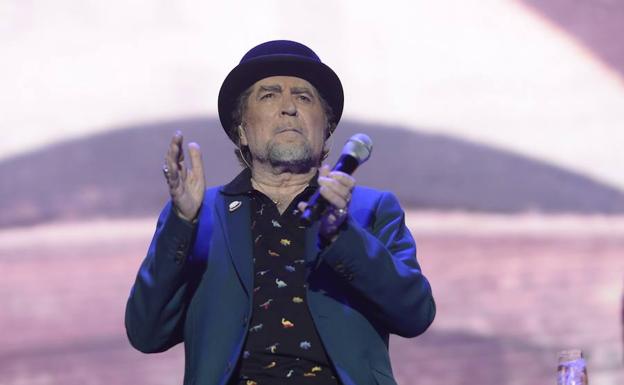 El cantante y compositor Joaquín Sabina durante el concierto en Madrid.