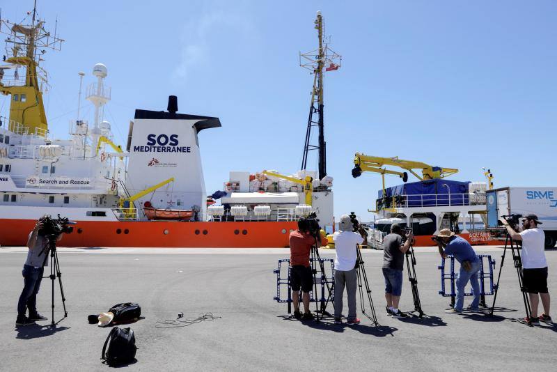 Fotos: Fotos de la salida del Aquarius de Valencia