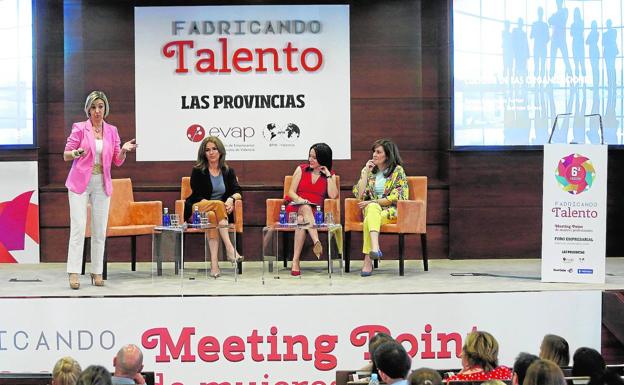 Mujeres que afrontan los retos del liderazgo y la innovación