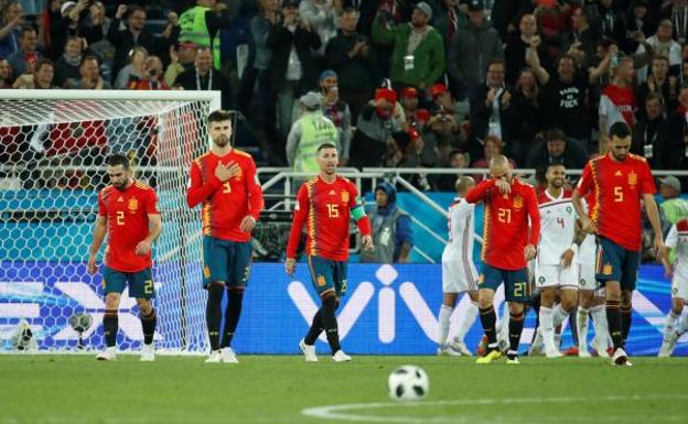 ¿Qué nota le pones a España? ¿A quién pondrías de titular ante Rusia? ¿Cómo calificas a Hierro?