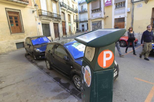 Plazas de zona naranja en Ciutat Vella. 