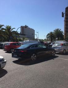 Imagen secundaria 2 - Monumental atasco en Valencia provocado por las obras en Blanquerías