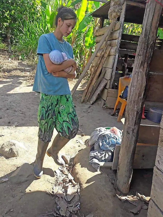 La policía ha rescatado en una casa de la selva de Perú a una joven de Elche, Patricia Aguilar, que fue captada por el líder de una secta para que abandonara su hogar y huyera a aquel país en enero de 2017. 