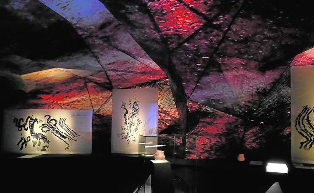 Presentación de la muestra que se podrá visitar en el MARQ hasta principios del próximo año y que muestra patrimonio arqueológico.