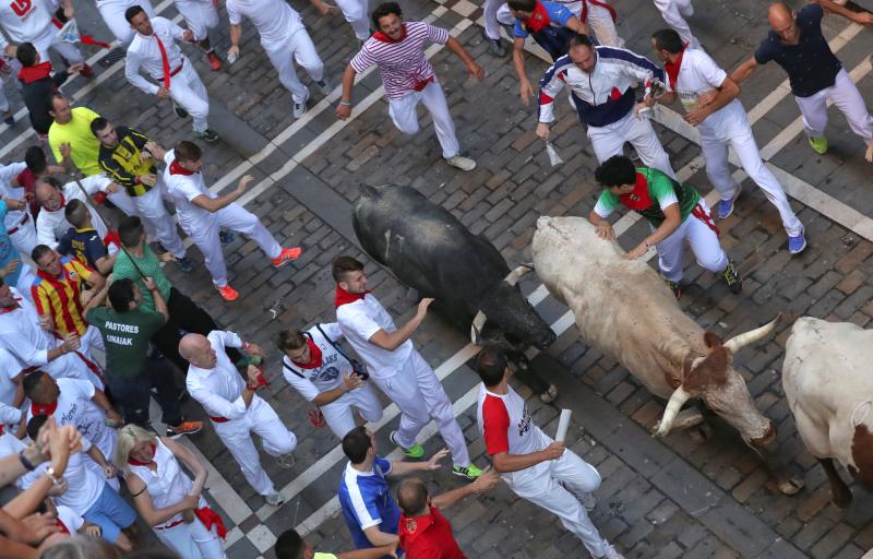 Dos minutos y 33 segundos ha durado este tercer encierro. Rápido y limpio