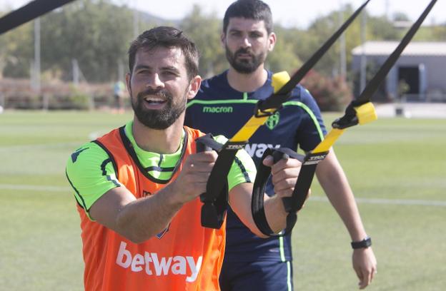 Coke Andújar se ejercita ayer en la primera sesión de la pretemporada. 