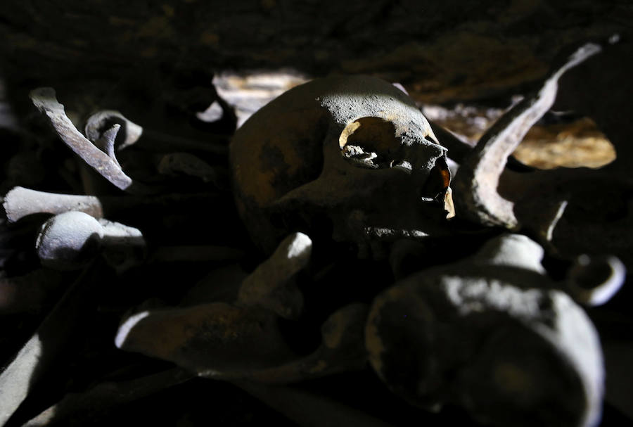 Una torre de treinta metros de profundidad, excavada hace 2.500 años al sur de la pirámide de Unas, en la necrópolis de Sakara, era parte de un centro de momificación y esconde una «mina de oro de información» sobre el arte de preservar los cuerpos de los muertos antes de su viaje al más allá.