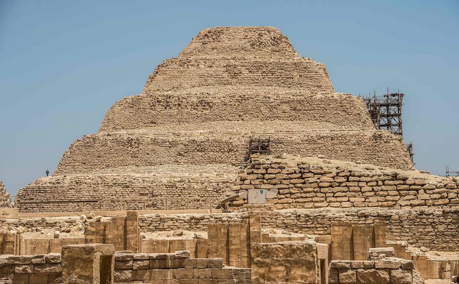 Una torre de treinta metros de profundidad, excavada hace 2.500 años al sur de la pirámide de Unas, en la necrópolis de Sakara, era parte de un centro de momificación y esconde una «mina de oro de información» sobre el arte de preservar los cuerpos de los muertos antes de su viaje al más allá.