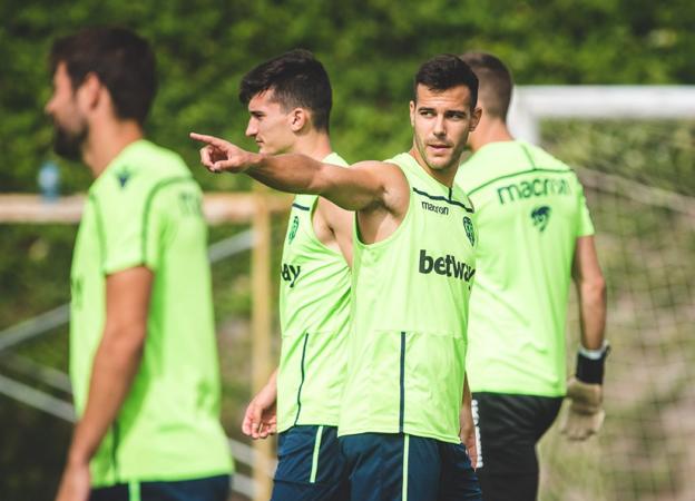 Los jugadores del Levante, durante un entrenamiento de esta pretemporada. 