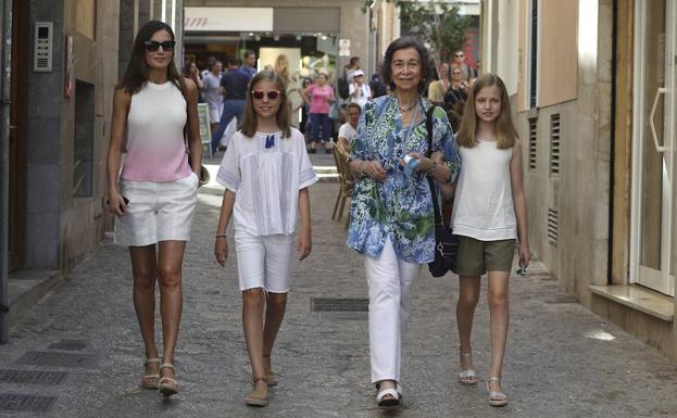 Imagen principal - Las reinas van al mercado de Palma