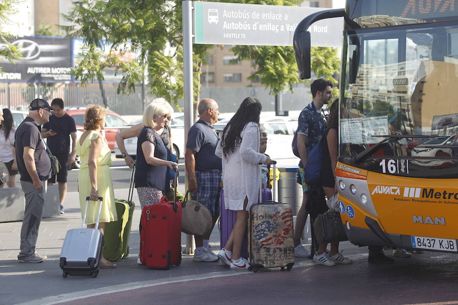 Fotos: Huelga de taxistas en Valencia - martes 31 de julio