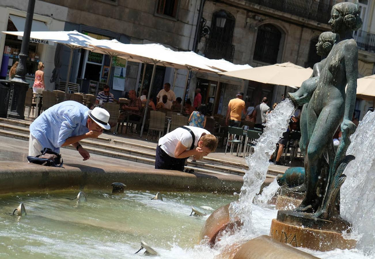 La Agencia de Meteorología prevé para el viernes máximas de 39 grados a la sombra y mínimas de hasta 24 grados en Valencia